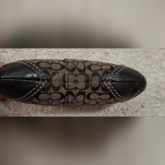 Coach SoHo Black & Gray Signature Coin Purse EUC - Picture 5 of 5